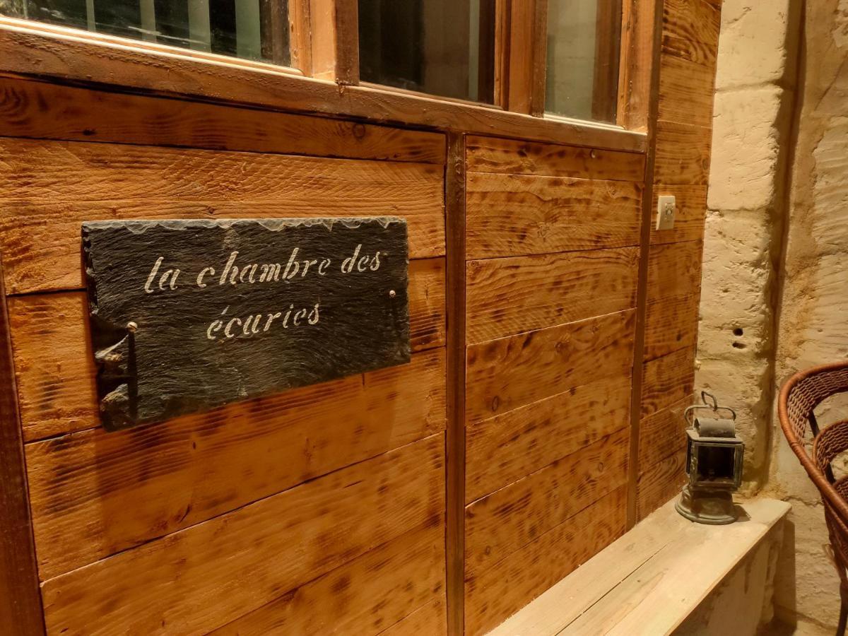 Les Troglos De Beaulieu Лош Екстериор снимка